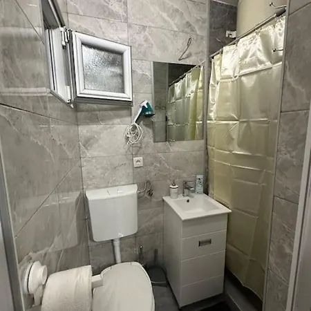 Thorde Apartment *